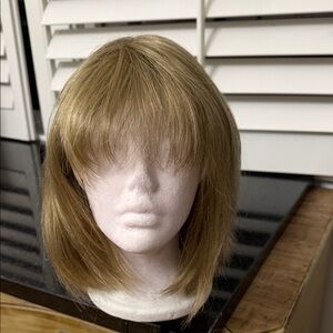 Ubranded #18 Stylish Blond Synthetic Wig